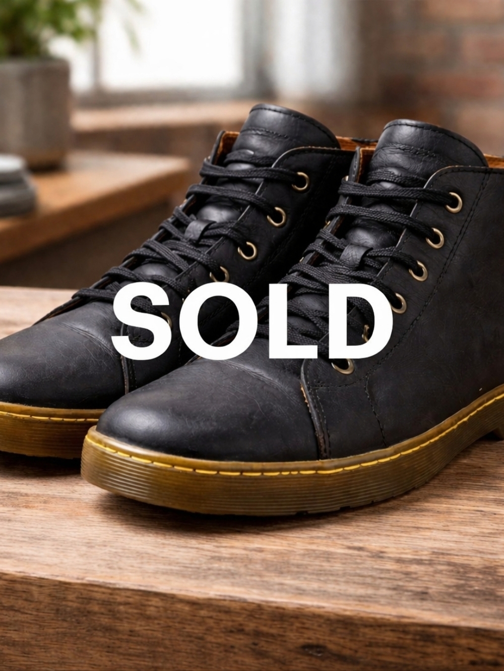 Dr. Martens Black Leather Mid Top Boots Mens Size 13 AirWair Sole Like New